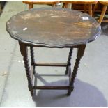 Oak Pie Crust Topped Twist Leg Occasional table: