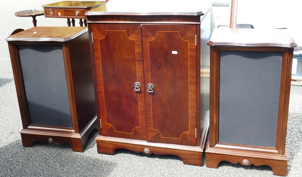 Modern Inlaid Hifi Cabinet: with matching speaker cabinets(3)
