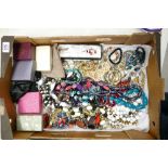 A extensive range of Costume Jewelry to include: necklace & brooches, empty jewelry boxes etc ,