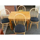 Modern Lightwood Extending table & chairs(5):