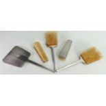 Hallmarked 5 piece silver mirror and brush set: Birmingham 1946, good overall condition, with
