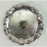 Silver salver London 1901 with high quality engraved decoration: Maker Manoah Rhodes & Sons Ltd.
