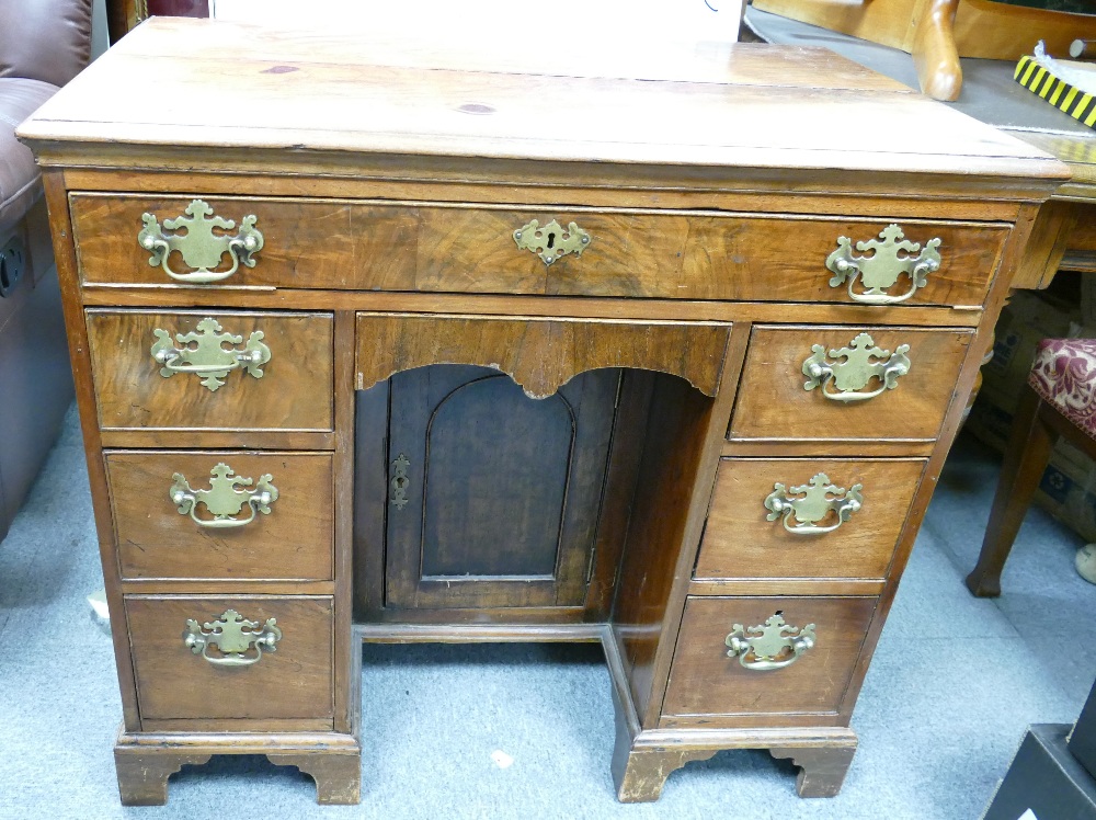 George III Walnut Kneehole desk: Width 87cm, depth 50cm and height 81cm.