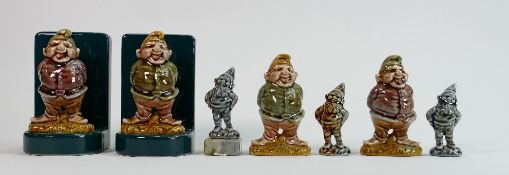A collection of Wade large Leprechaun Whimsies: Including pair bookends etc. (7)