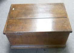 George III small size Oak tool or document chest: Measuring 65cm x 44cm x 32cm high approx.