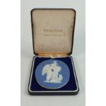 Wedgwood and Bentley oval dark blue Jasper medallion: Decorated with a winged angel. 8cm x 7cm.