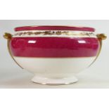 Large Wedgwood Whitehall patterned soup tureen: Height 16cm.