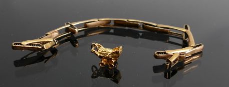 9ct gold expandable watch bracelet: and 9ct gold pram charm, 4.4g. (2)