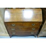 Early 19th century Georgian Oak 3 drawer bureau: Measures 107cm x 53cm x 108cm high.