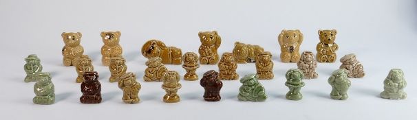 A collection of Wade bear Whimsies and figures: Comprising set of Bear Ambitions Whimsies, set of