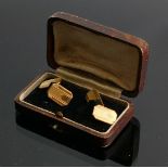 9ct gold hallmarked cuff links: Weight 4.5 grams, in contemporary box.