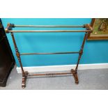 Mahogany Victorian towel rail: Measures 88cm x 30cm x 89cm.