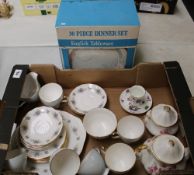 A mixed collection of tea and dinner ware: to include Gainsborough part tea set, boxed tea set,