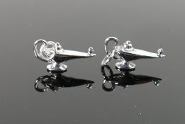 2 9ct white gold Aladdin?s lamp charms: QVC brand new & boxed, 4g. (2)