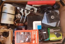 A mixed collection of photographic equipment: (1 tray).