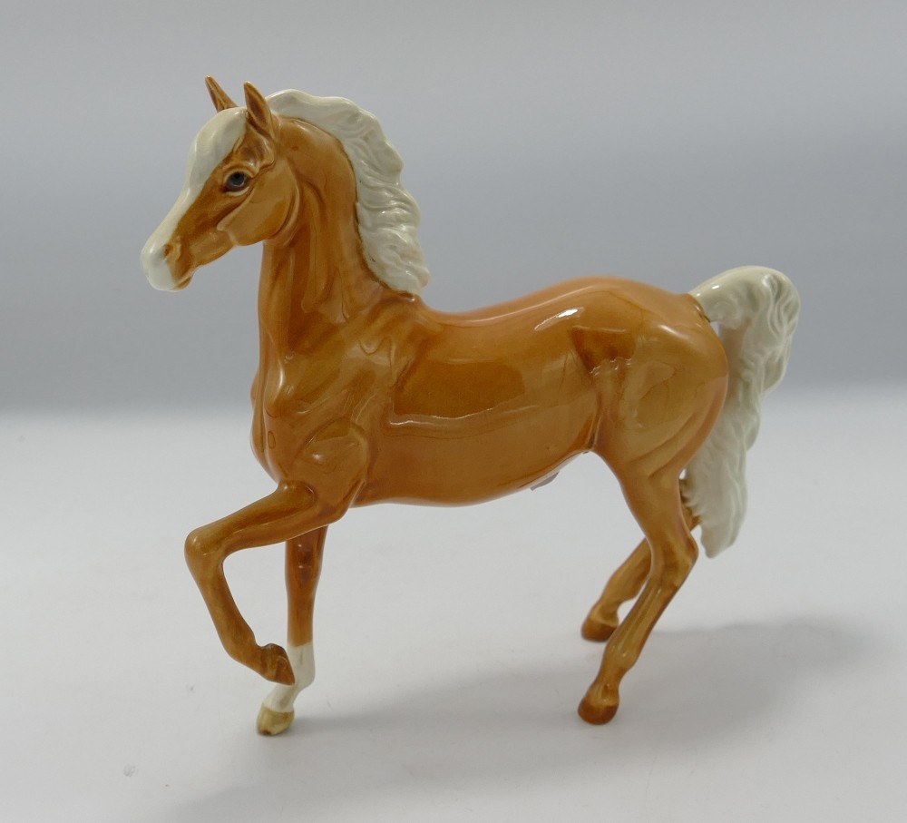 Beswick Palomino Prancing Arab 1261: