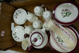 Wedgwood Mayfield Patterned Tea & Dinner Ware: including teapot