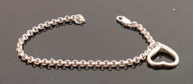 Silver bracelet with heart charm, 9.6g:
