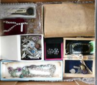 Job lot collection of jewellery and items: Includes Silver coloured metal necklace, watch chain /