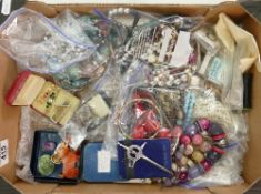 Job lot of jewellery: Includes silver coloured metal items, beads, necklaces, bracelets, earrings,