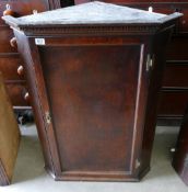 Victorian Oak Corner Cupboard: height 103cm and 72 width at widest point