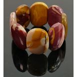 Costume jewellery polished stone bracelet: