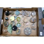 A collection of Wade items to include: Ashtrays, Pixie dishes, pin trays etc