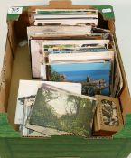 Large quantity of postcards mainly 1930s to 1970s: Includes ships, cricket team & topographical