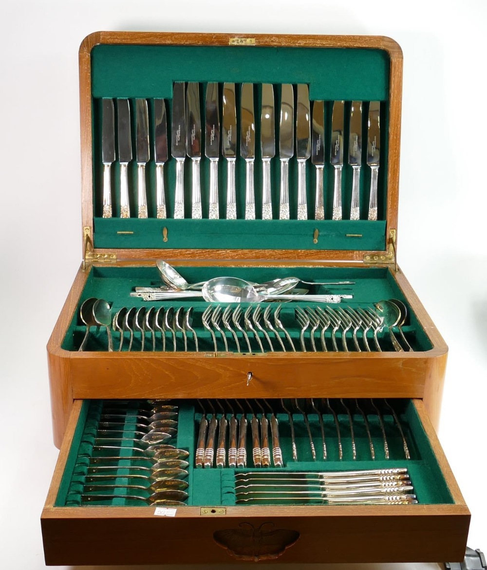 Large Oak cased Sheffield Community Plate cutlery canteen: With lower drawer.