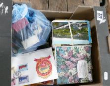 Group of collectors items: Includes 16 x albums of tea cards, 3 x 1940's magazines inc. Boys Own
