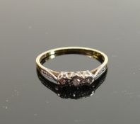 18ct gold & platinum diamond ring, size N,1.6g: