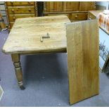 Edwardian Oak wind out Dining Table: With extra leaf.