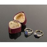Three gold gem set rings 9ct & 18ct: Includes 18ct diamond & sapphire ring size M, 9ct garnet ring
