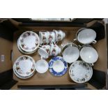 A mixed collection of Tea & Dinner Ware to include: Royal Kent floral patterned teaware, Royal