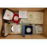 Modern silver coins & coin sets: Includes Turks & Caicos cased 1980 proof set .500 silver, 3 x