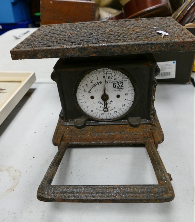 Cast Iron Personnel Weighing Machine: