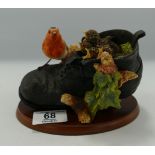 Border Fine Arts Boxed Figure Robins Chicks in Boot RB45: