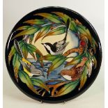 Moorcroft plate Ingleswood pattern: Measures 36cm. With box. No damage or restoration.