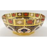 Royal Crown Derby large octagonal bowl in the Imari design: 1128, diameter 28cm (factory seconds).