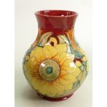 Moorcroft vase Inca pattern: Measures 24cm x 18cm. With box. No damage or restoration.