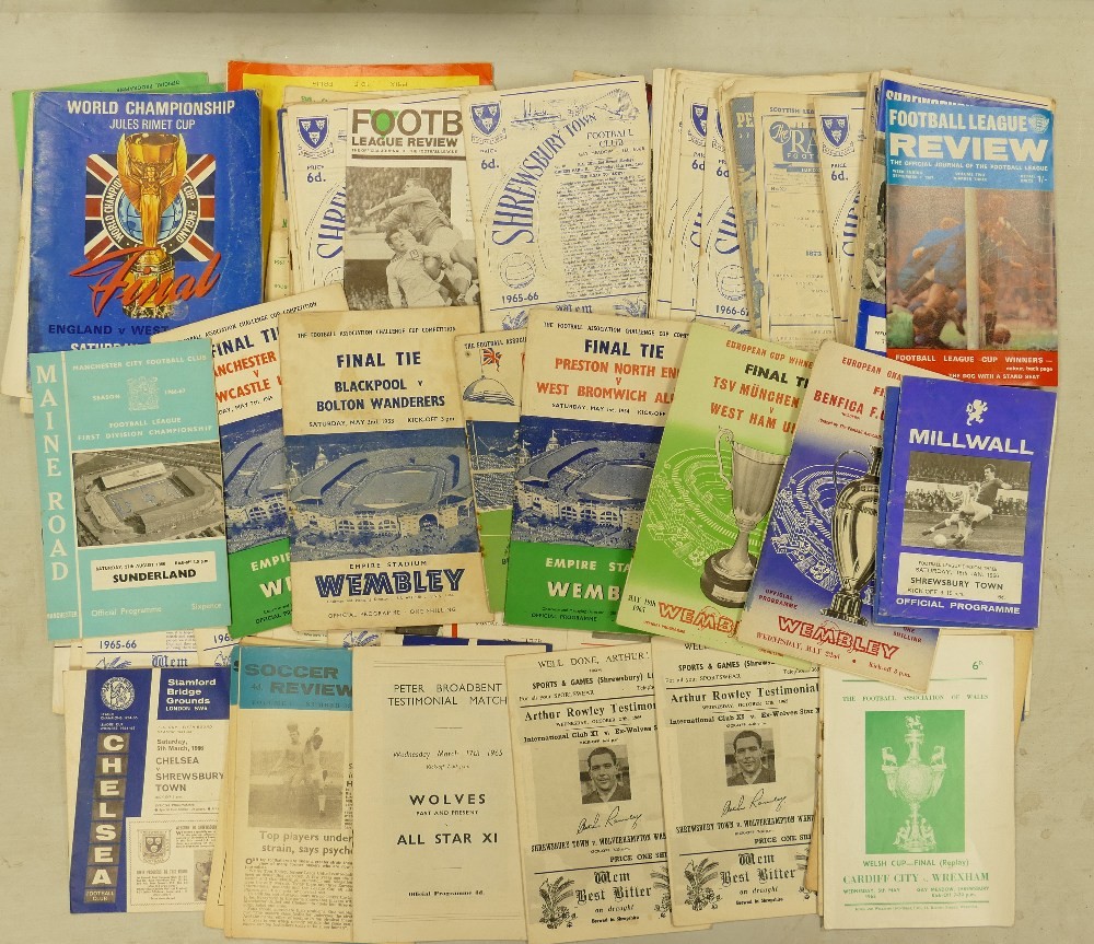 A interesting collection of vintage football programmes: From the 1950s including Fa Cup Final Ties. - Image 2 of 18