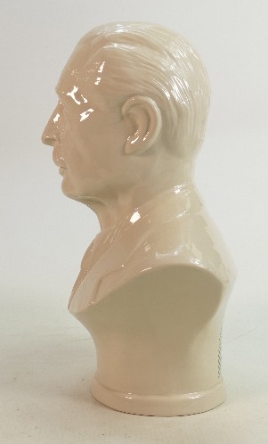 Large Kevin Francis Creamware bust of Harold MacMillan: Limited edition, height 30cm. - Image 4 of 4