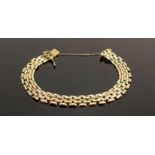 18ct gold bracelet: Weight 20.8 grams, length 18.5cm appx.