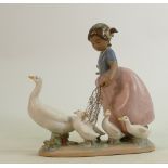 Lladro figure Hurry Now 12306: Height 19cm.