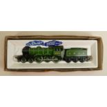 Triang Hornby OO Gauge boxed 855 4-6-0 steam locomotive with tender in LNER livery: