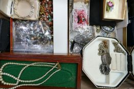 Box of assorted costume jewellery and silver items: Good selection of chains, beads, bangles,