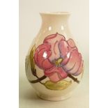 Moorcroft vase Magnolia pattern: Measures 19cm x 13cm. With box. No damage or restoration.