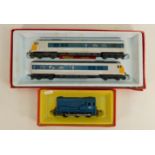 Triang Hornby OO Gauge R555C Pullman Train Set: Together with R.152 0-6-0 Deisel Shunting