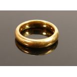 22ct gold hallmarked wedding band: Weight 9.5g, Ring size N, 4mm wide.