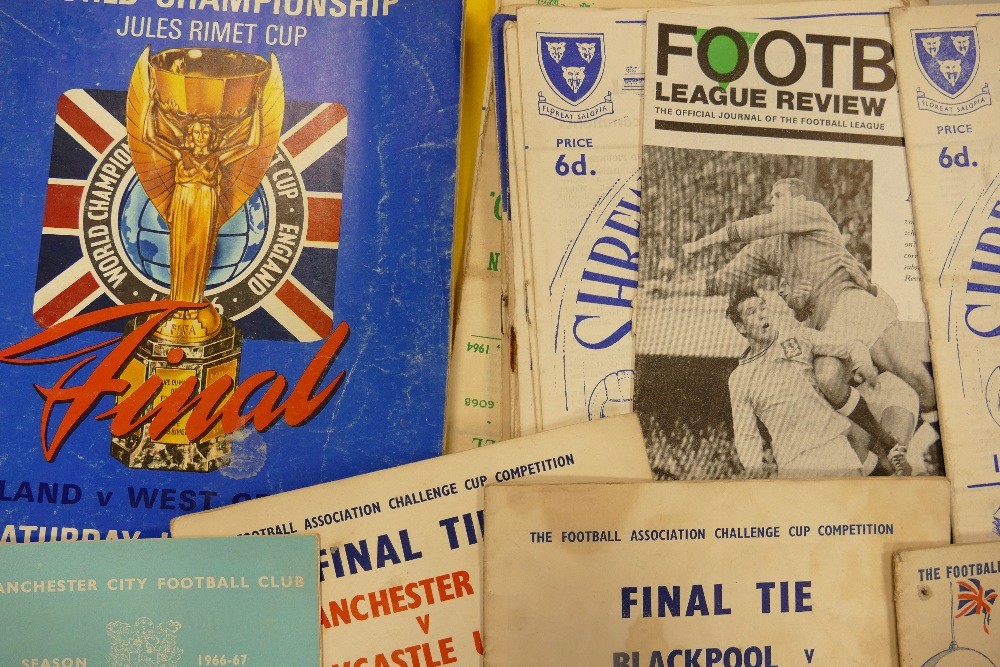 A interesting collection of vintage football programmes: From the 1950s including Fa Cup Final Ties. - Image 13 of 18